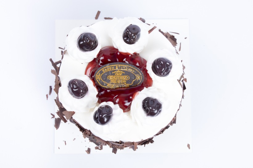 美味好吃的蓝莓巧克力蛋糕图片