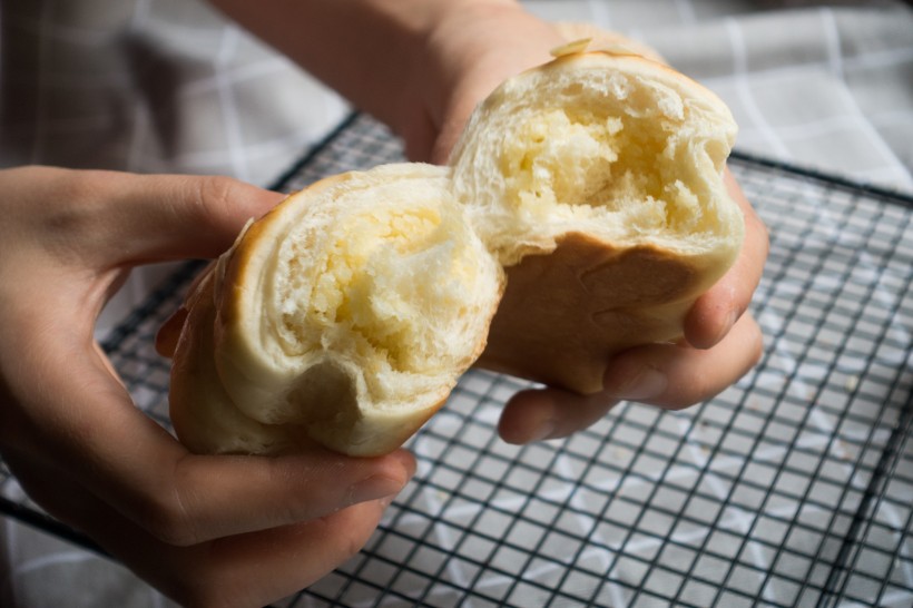 健康美味的手工面包图片