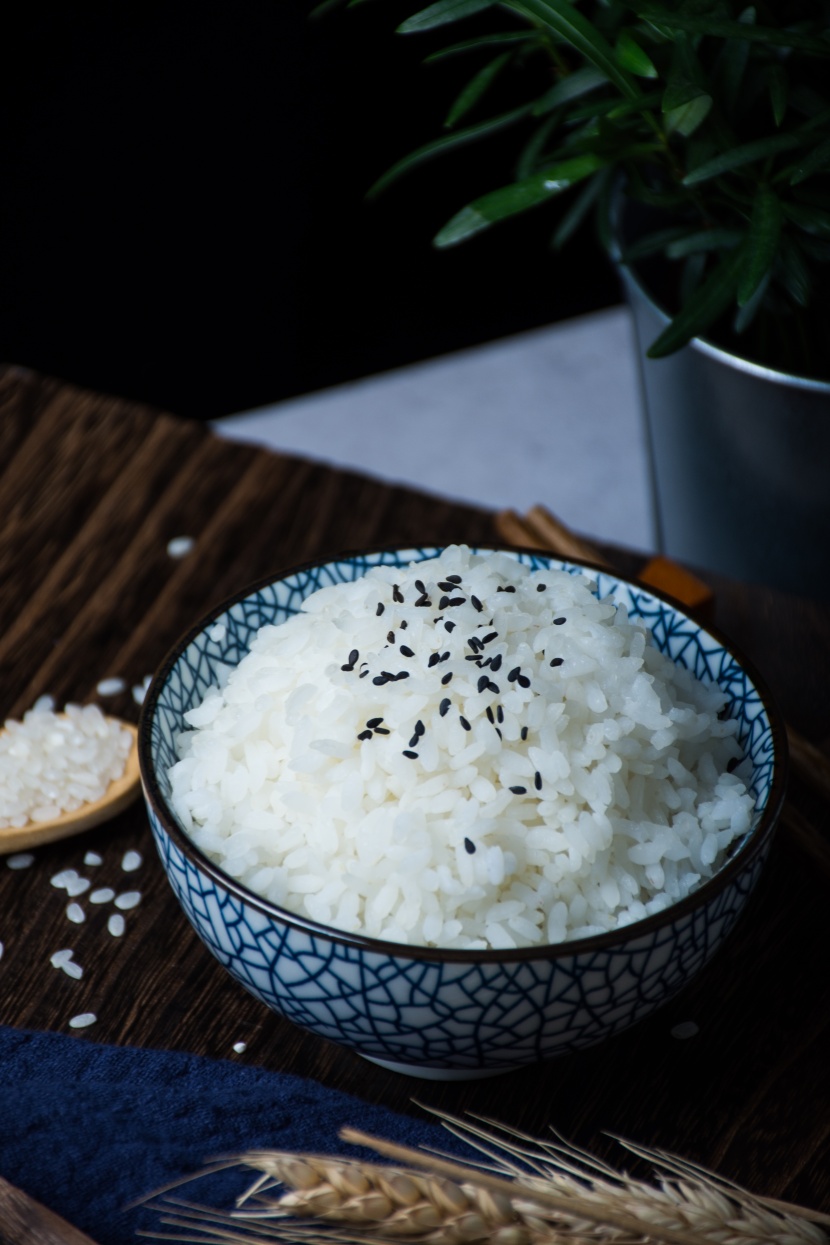 珍珠大米和米饭图片