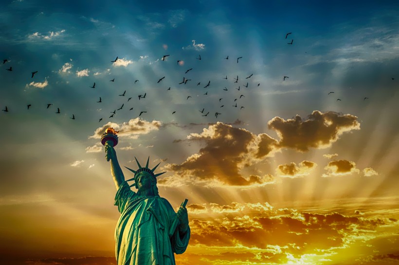 美国自由女神像建筑风景图片