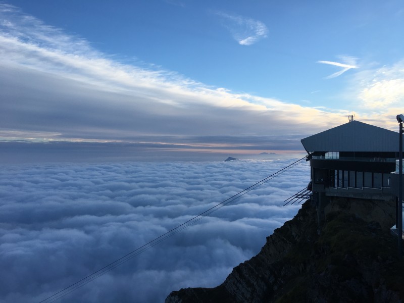 瑞士皮拉图斯山风景图片