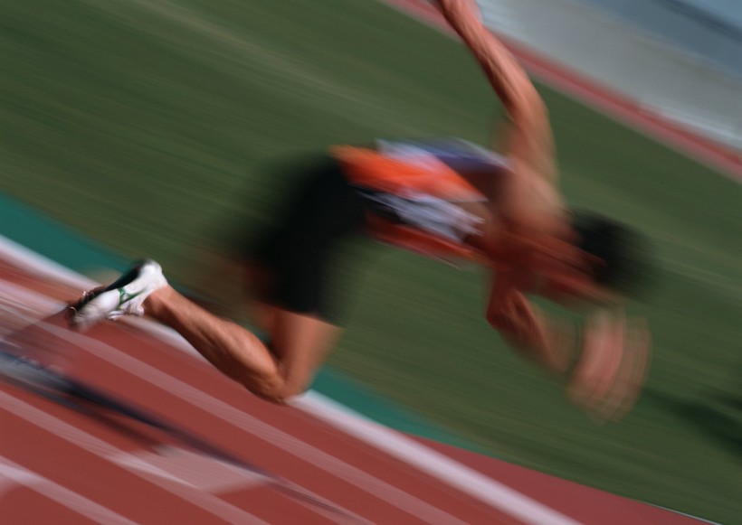 运动员赛跑图片