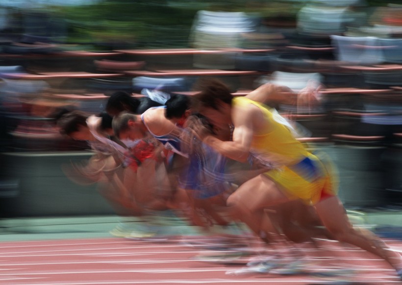 运动员赛跑图片