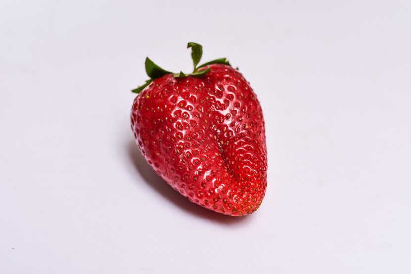 新鲜好吃的草莓图片