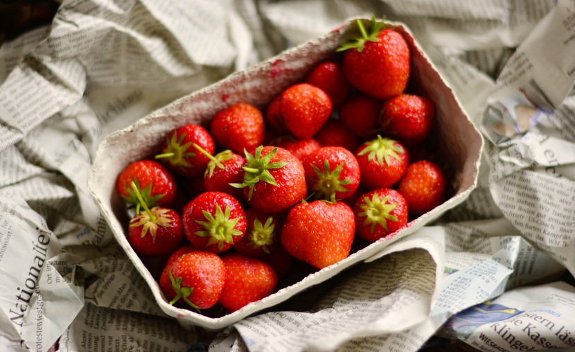营养美味的草莓图片
