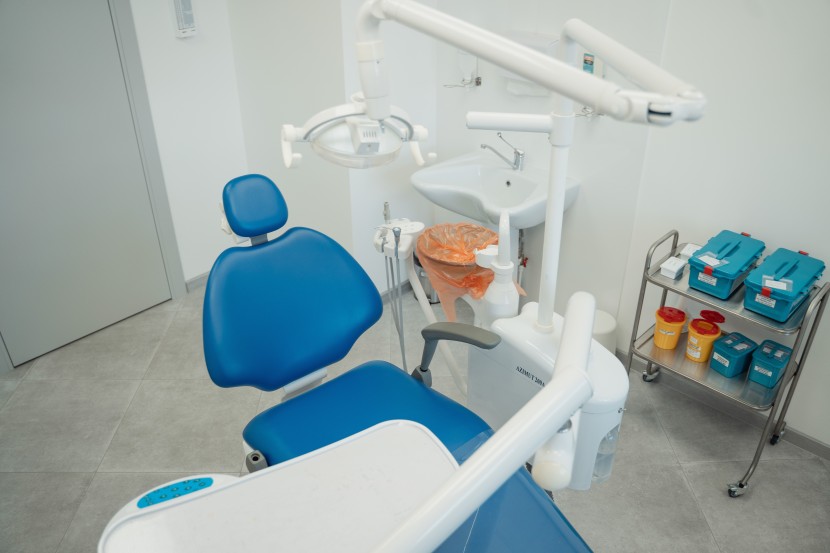 牙科医疗器械图片