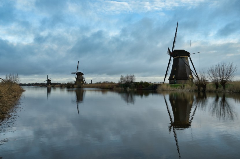 实用好看的荷兰风车建筑风景图片