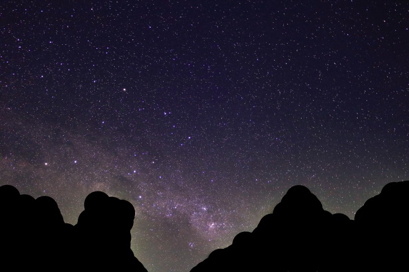 璀璨耀眼的银河星空风景图片