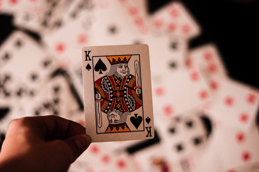 玩游戏用的扑克牌图片
