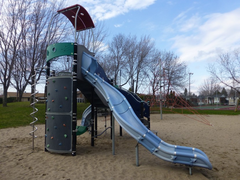 公园的儿童游乐场图片