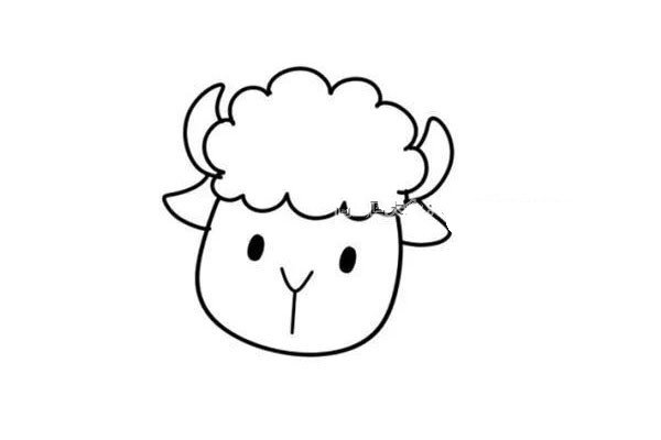 第三步：接着给绵羊画上眼睛、鼻子和嘴巴。椭圆形黑黑的眼睛，“Y”字型的鼻子嘴巴。