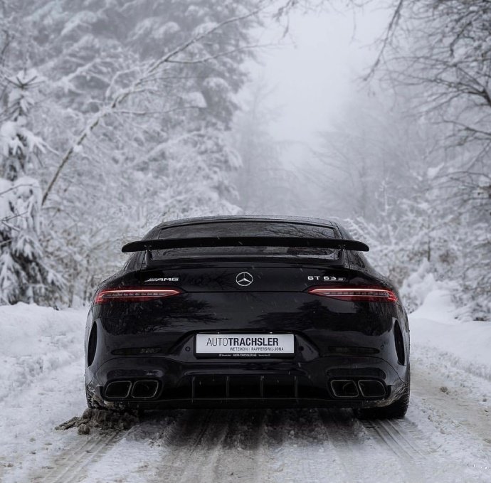 奔驰AMG GT63S雪地大片欣赏