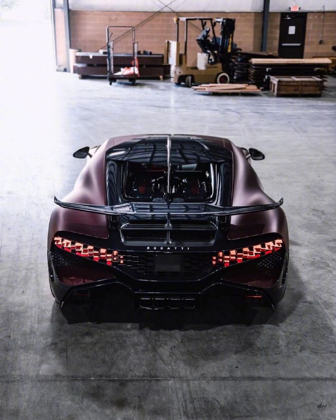 布加迪Bugatti Divo限量跑车图片