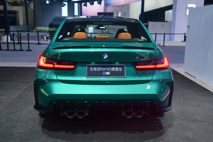 全新BMW M3雷霆版，极具特色