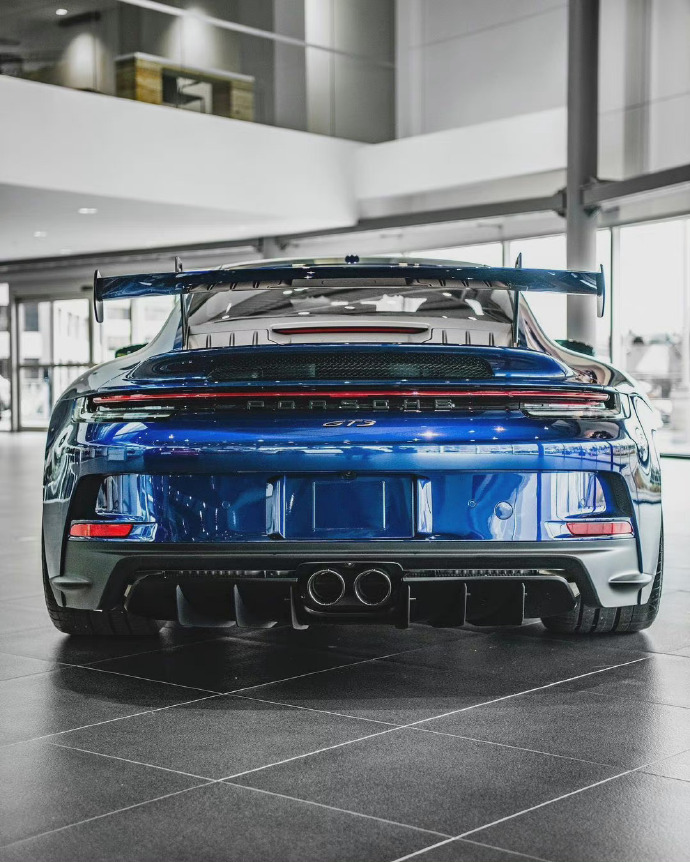 保时捷911 GT3，蓝色性能蛙