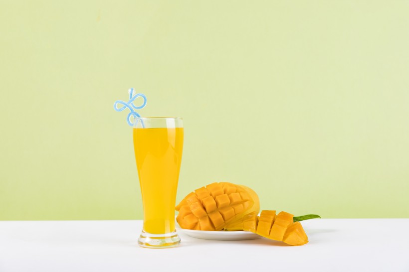 新鲜的芒果和芒果汁图片欣赏