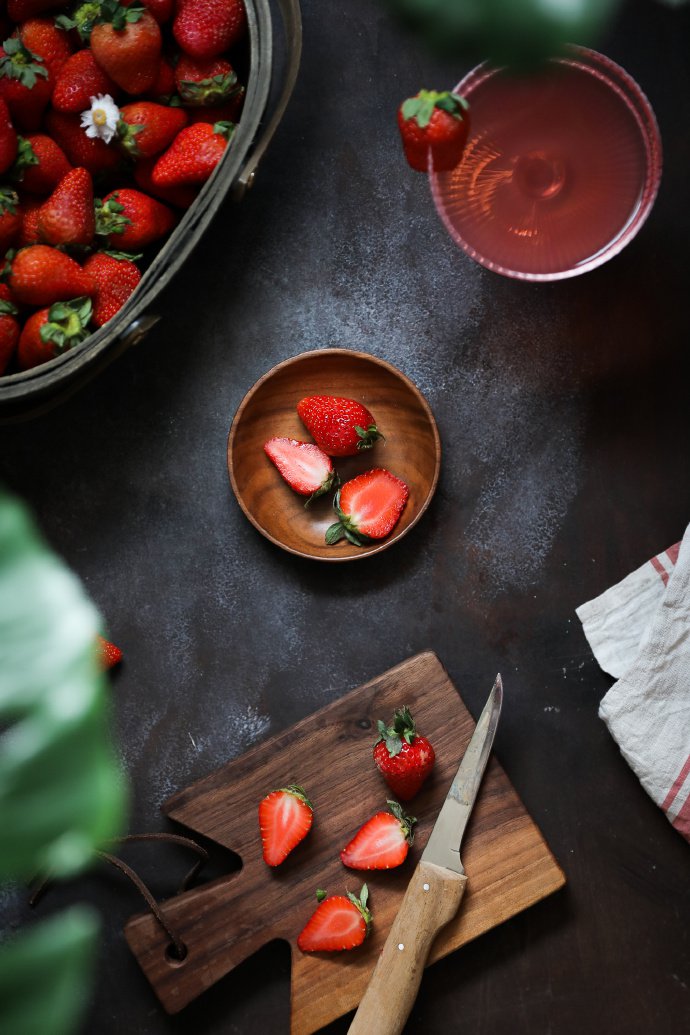 一组红红好吃的草莓图片