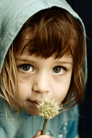 梦幻效果	，Photoshop调色做出梦幻效果的小女孩照片