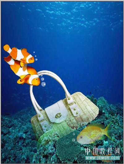 PS合成沉落在海底的手提包广告图片