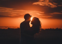 浪漫的情侣剪影图片(10张)