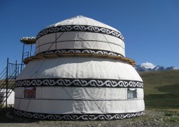 内蒙古草原上的蒙古包图片(12张)