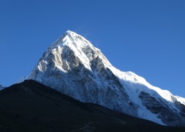 西藏神秘巍峨的珠穆朗玛峰自然风景图片(27张)