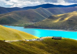 西藏羊卓雍错风景图片(8张)