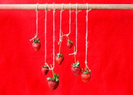 鲜红的大草莓图片(9张)