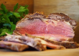 外焦里嫩的焗烤牛肉图片(11张)