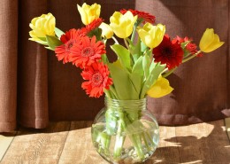 插着鲜花的花瓶图片(13张)