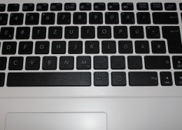 筆記本電腦的鍵盤圖片(14張)