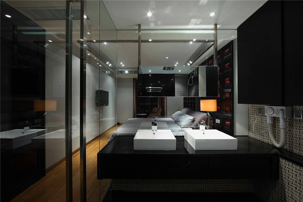 古典卧室跃层设计方案