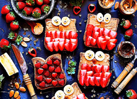 一组特别漂亮的草莓盛宴图片欣赏