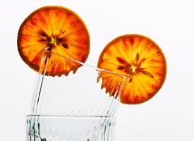 血橙充沛的汁液盈满唇舌，美味到了极致