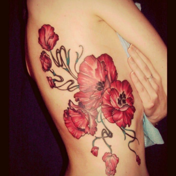 罂粟花纹身 红艳的罂粟花纹身图片(2)