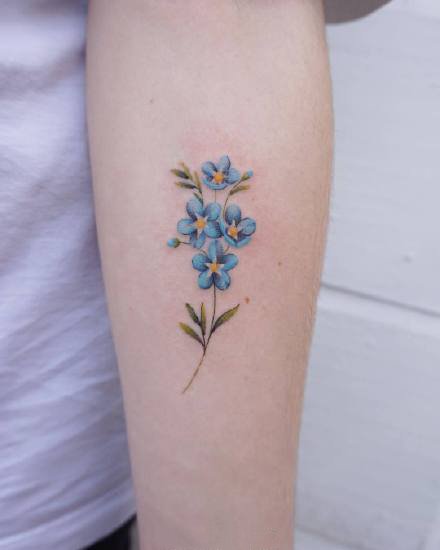 女生小臂小清新的花朵纹身图案(2)