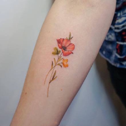 女生小臂小清新的花朵纹身图案(4)