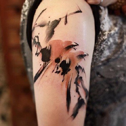 水墨中国风小鸟纹身图案