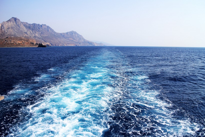 波濤洶涌的大海海浪風(fēng)景圖片