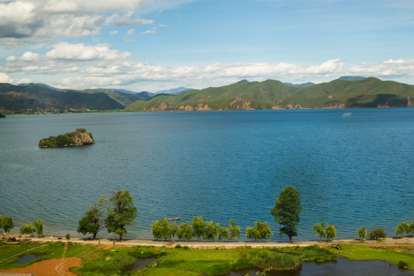 泸沽湖之里格半岛风景图片