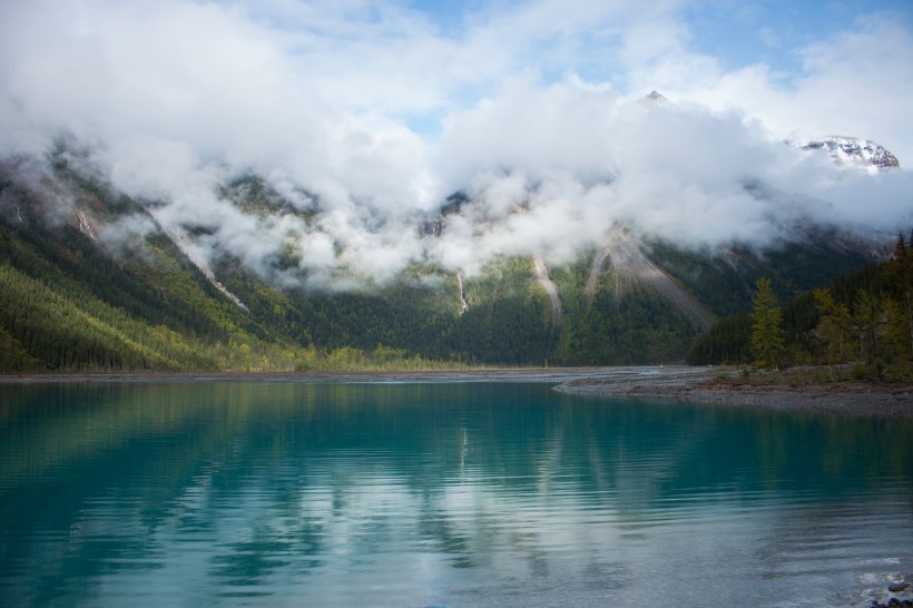 秀美的山川湖泊風(fēng)景圖片