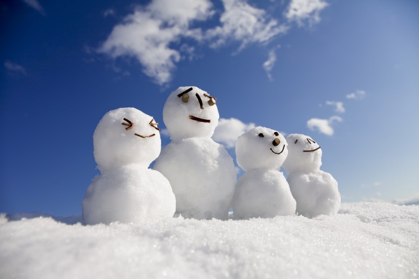 可愛的雪人風(fēng)景圖片