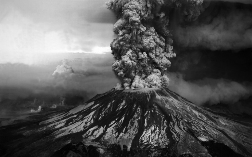 壮丽火山风景图片