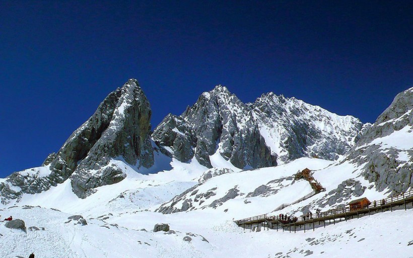 玉龙雪山图片