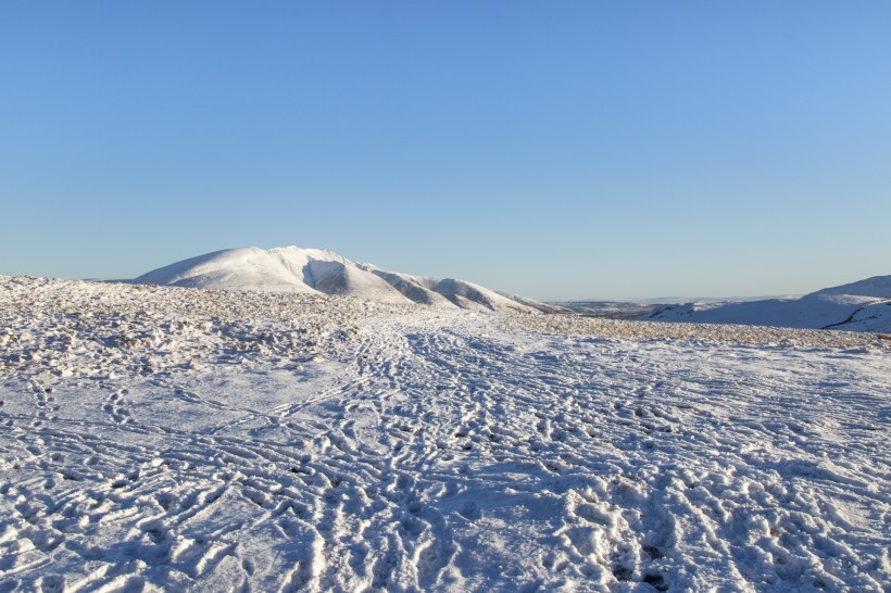 高山冬季冰雪风景图片