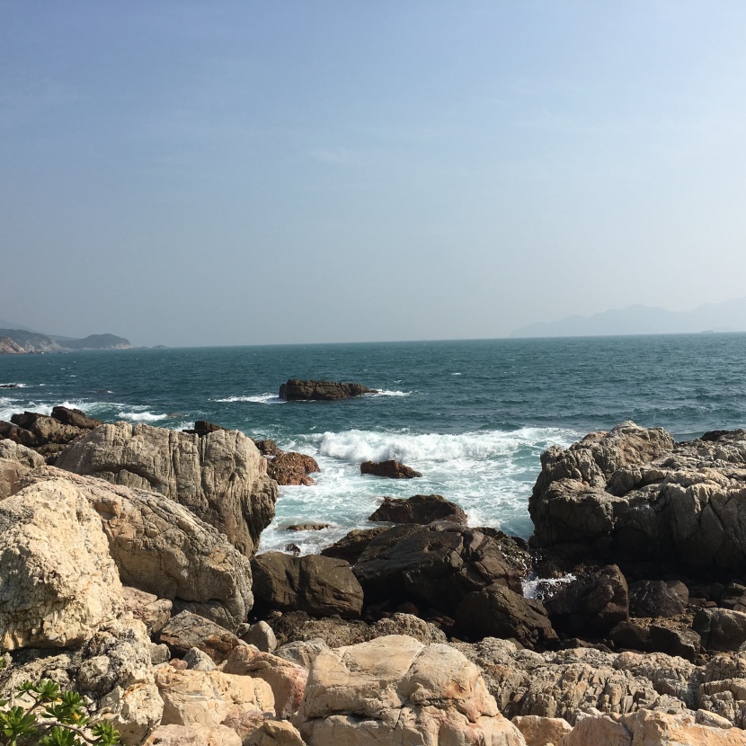 波涛汹涌的大海海浪风景图片