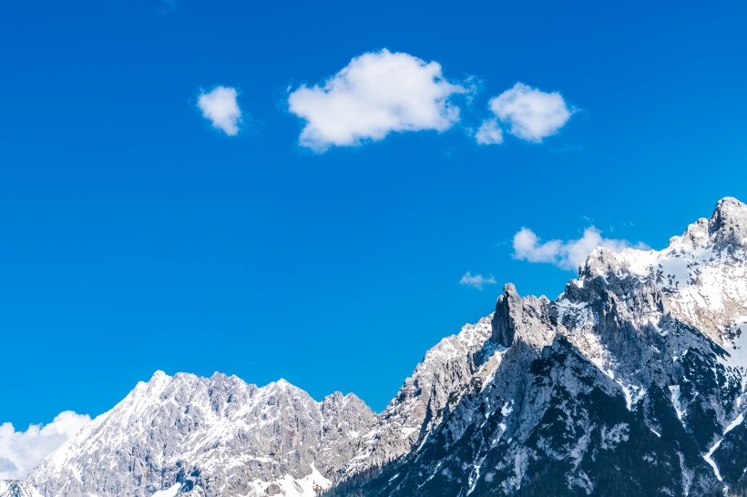 山顶风景图片