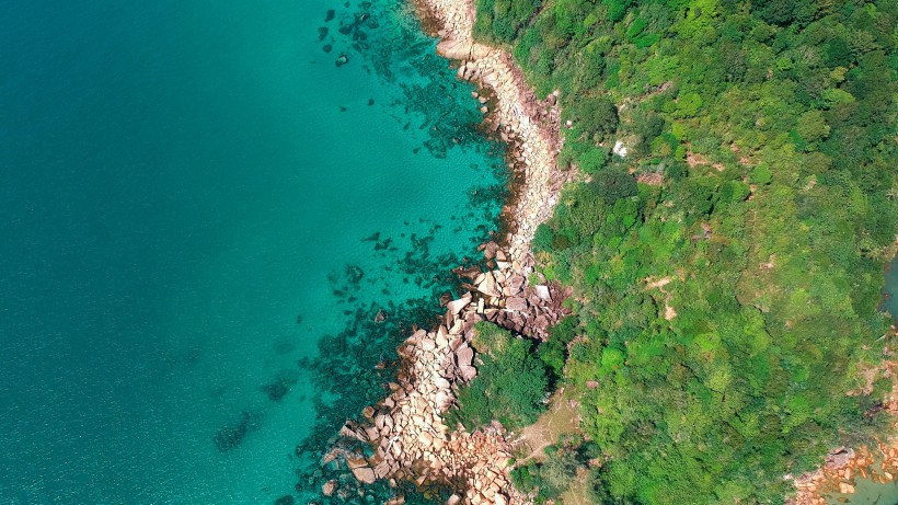 美麗的海岸線風(fēng)景圖片