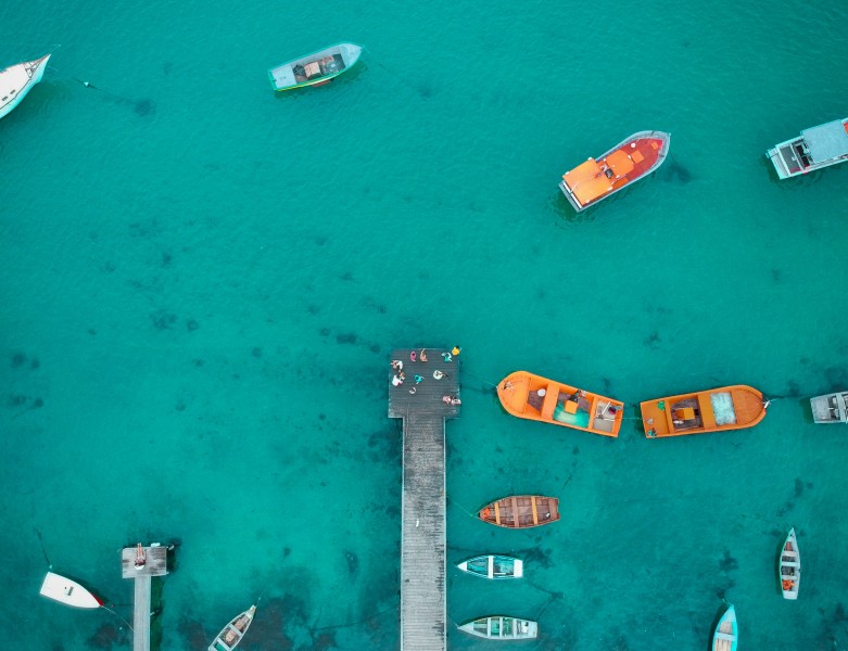 海边的鸟瞰图片