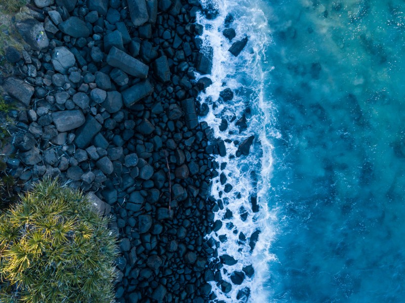 航拍海浪圖片